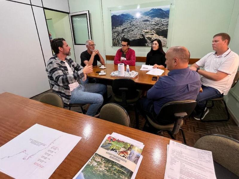 Técnicos de Timbó visitam Secretaria de Obras de Jaraguá do Sul